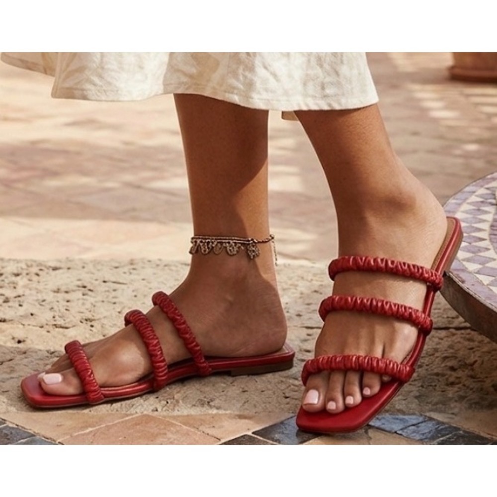 Who What Wear Red Ruched Slide Sandals Square Toe Flat Strappy Slides Size 7
